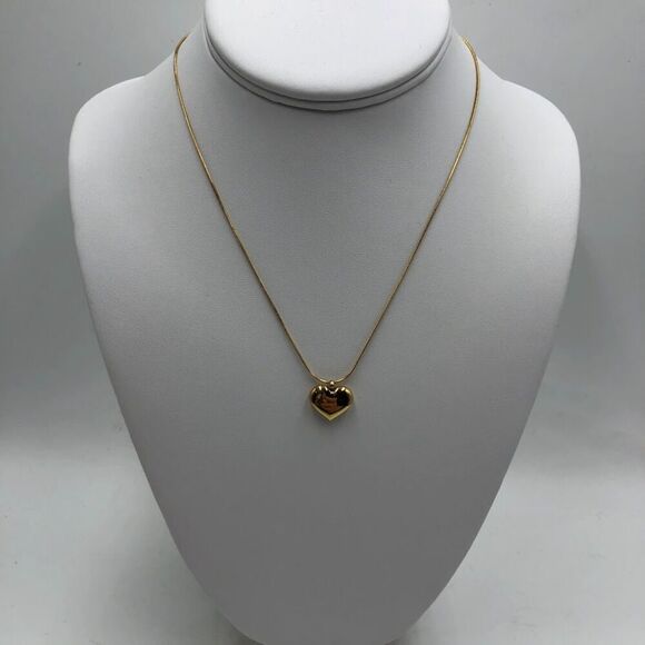 18K Gold Plated Women's Heart Necklace Waterproof Hypoallergenic Jewelry - Picture 3 of 11